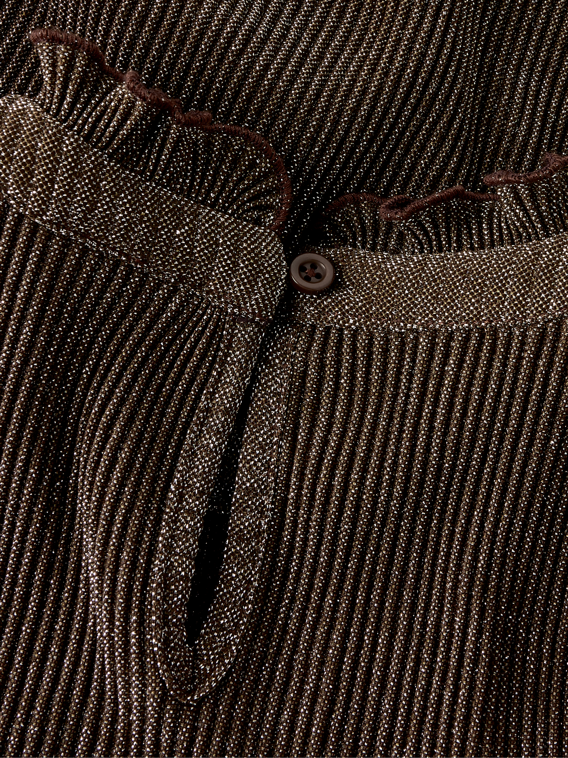 model_shot-front_full